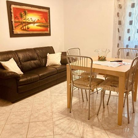 Ai Do Fradei Apartment Mestre Luaran gambar